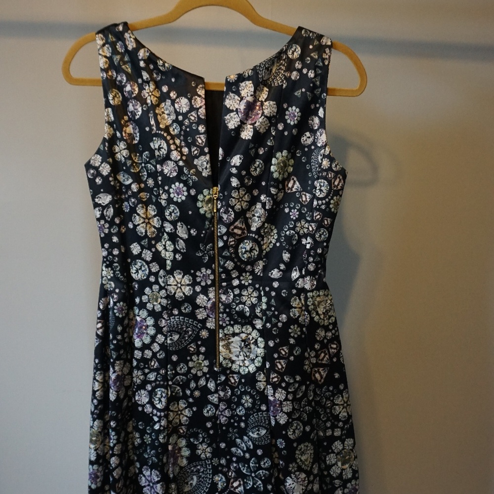 Zara Tulip Jewel Diamond Gemstone Print Dress (M) - Picture 6 of 7